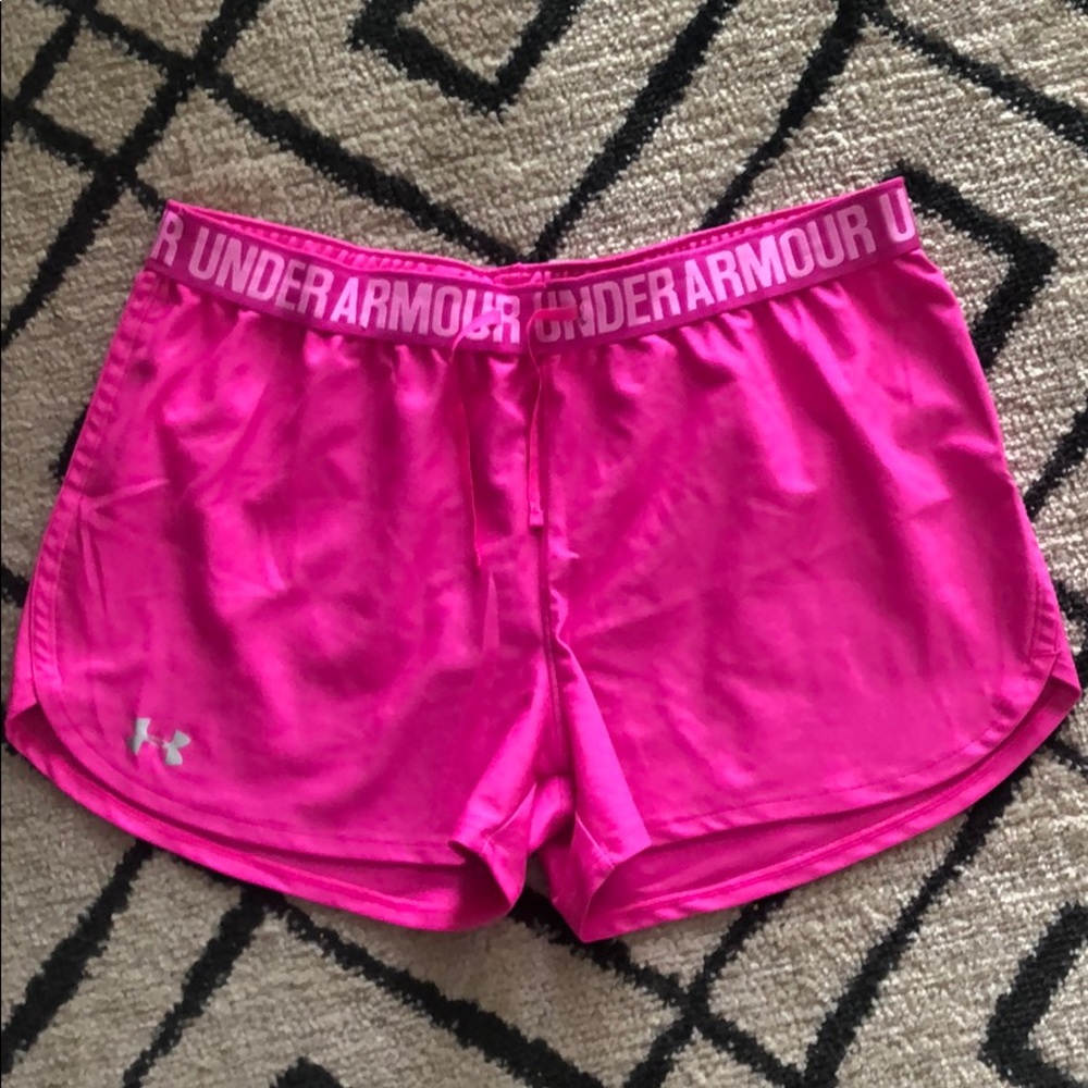 Woman’s under amour active shorts.